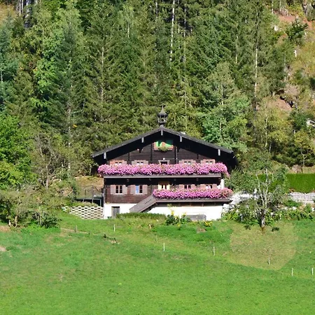 Haus Hinterfuerbach * Wagrain